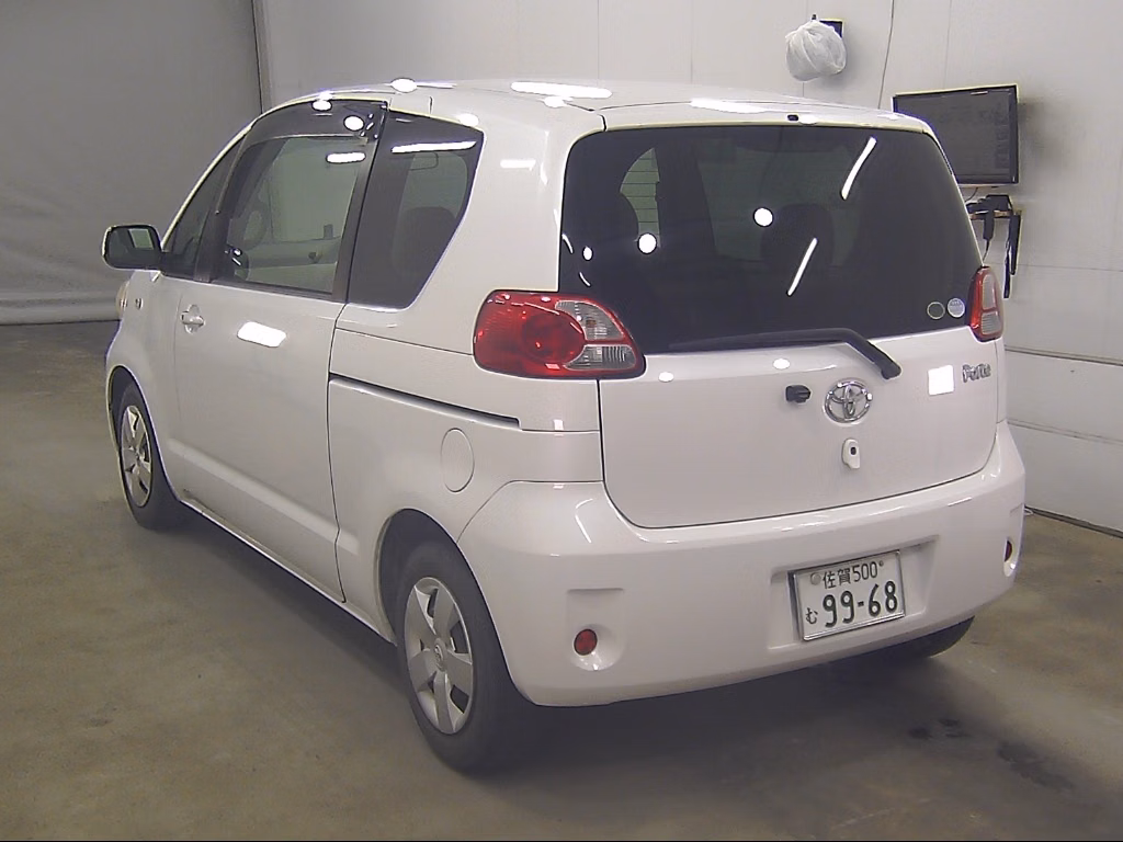 TOYOTA PORTE