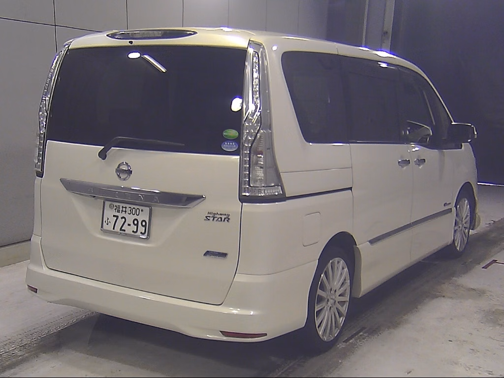 NISSAN SERENA