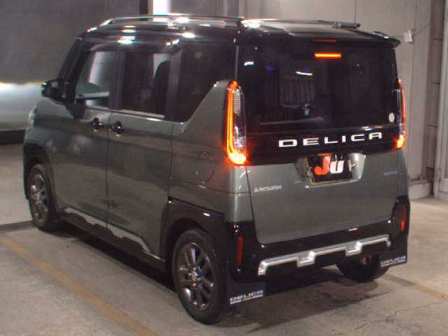 MITSUBISHI DELICA MINI