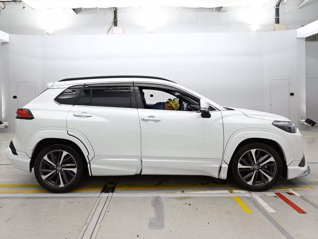 TOYOTA COROLLA CROSS