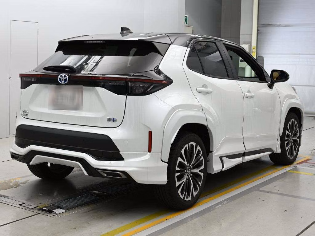 TOYOTA YARIS CROSS