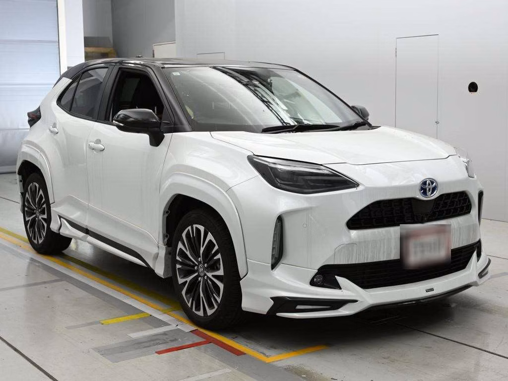 TOYOTA YARIS CROSS