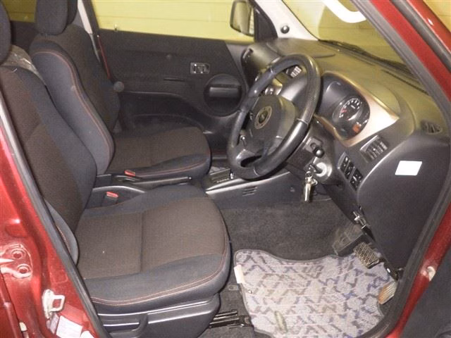 DAIHATSU TERIOS KID