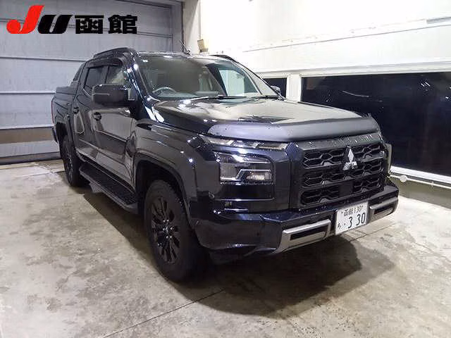 MITSUBISHI TRITON