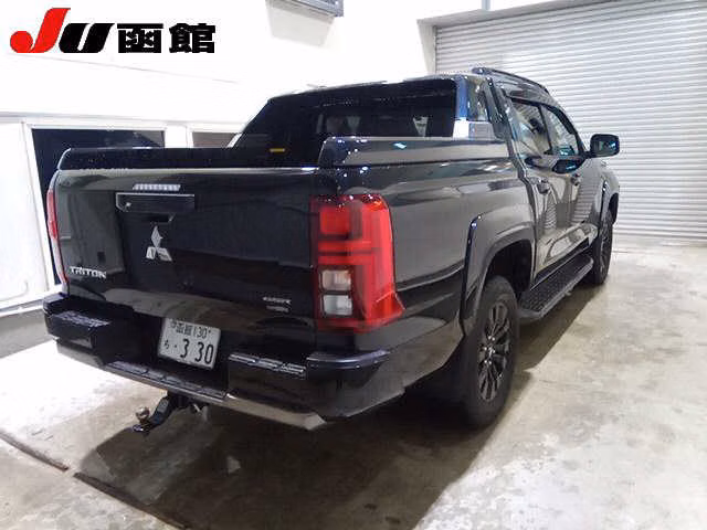 MITSUBISHI TRITON