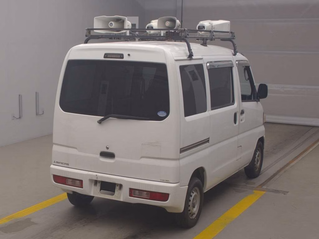 MITSUBISHI MINICAB