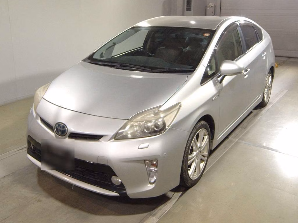 TOYOTA PRIUS