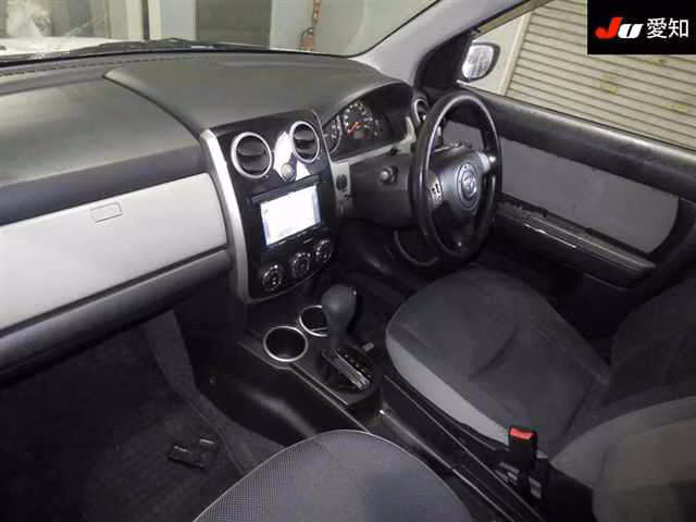 MAZDA VERISA