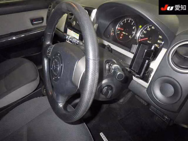 MAZDA VERISA