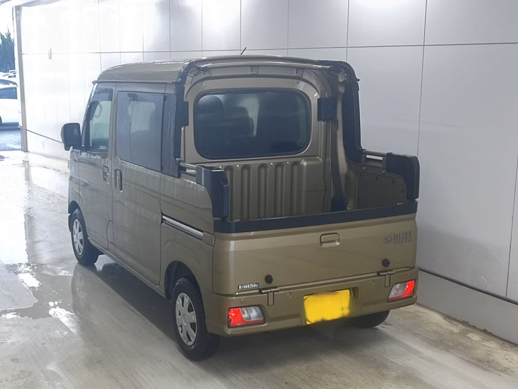 DAIHATSU ATRAI