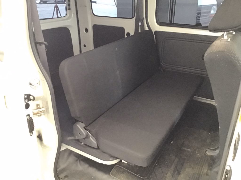 TOYOTA PIXIS VAN