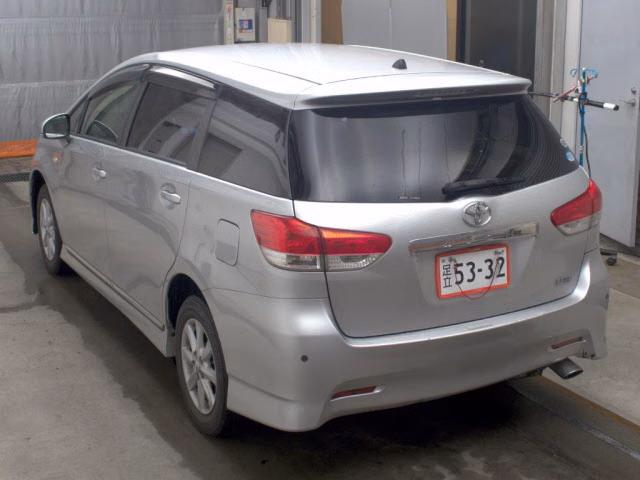 TOYOTA WISH