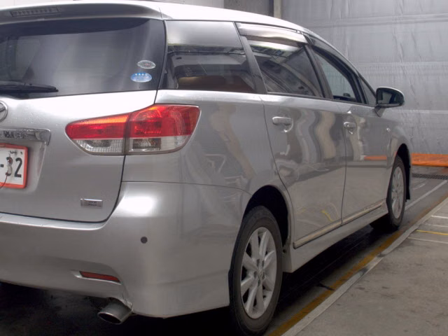 TOYOTA WISH