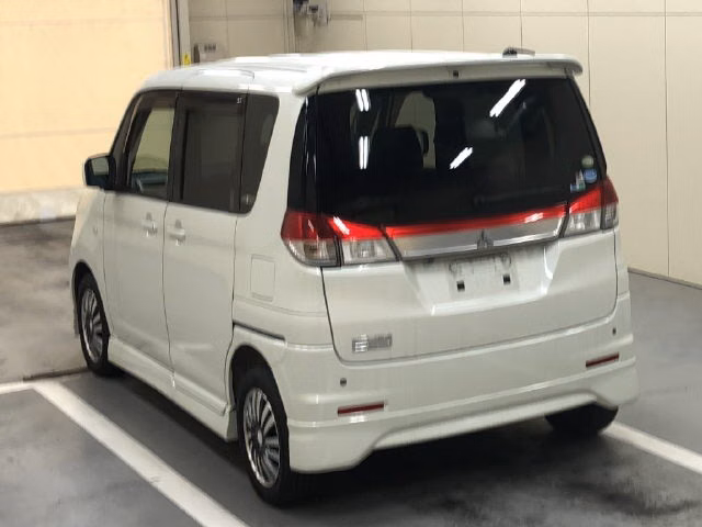 MITSUBISHI DELICA D:2