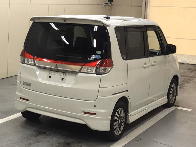 MITSUBISHI DELICA D:2