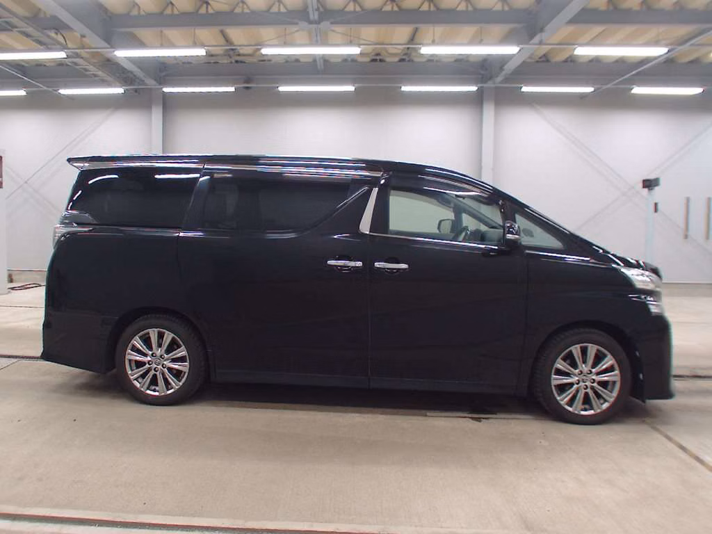 TOYOTA VELLFIRE