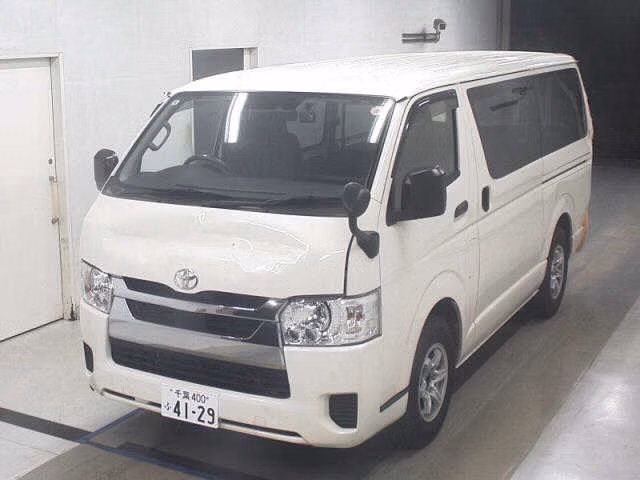 TOYOTA REGIUS ACE