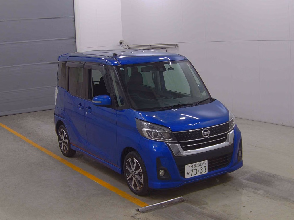 NISSAN DAYZ ROOX