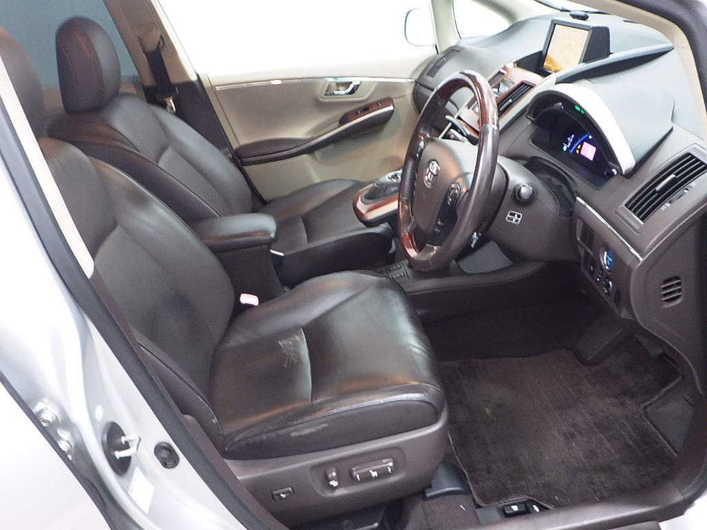 TOYOTA SAI