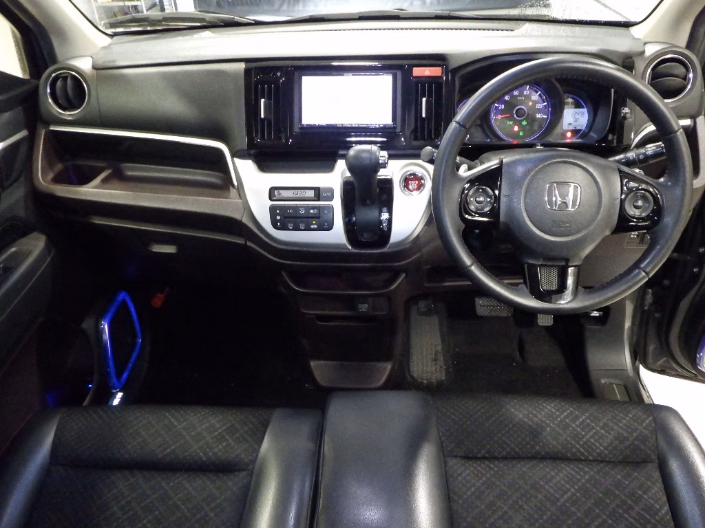 HONDA N-WGN