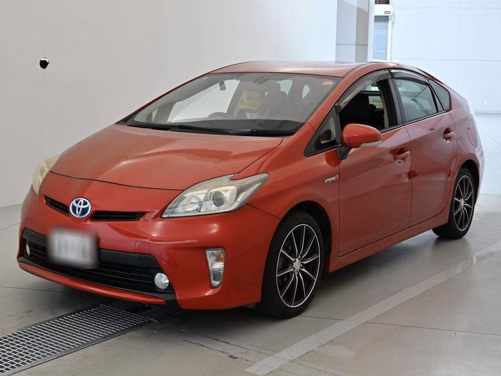 TOYOTA PRIUS