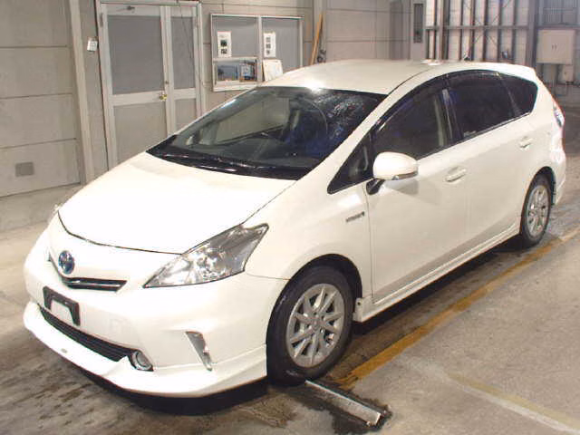TOYOTA PRIUS ALPHA