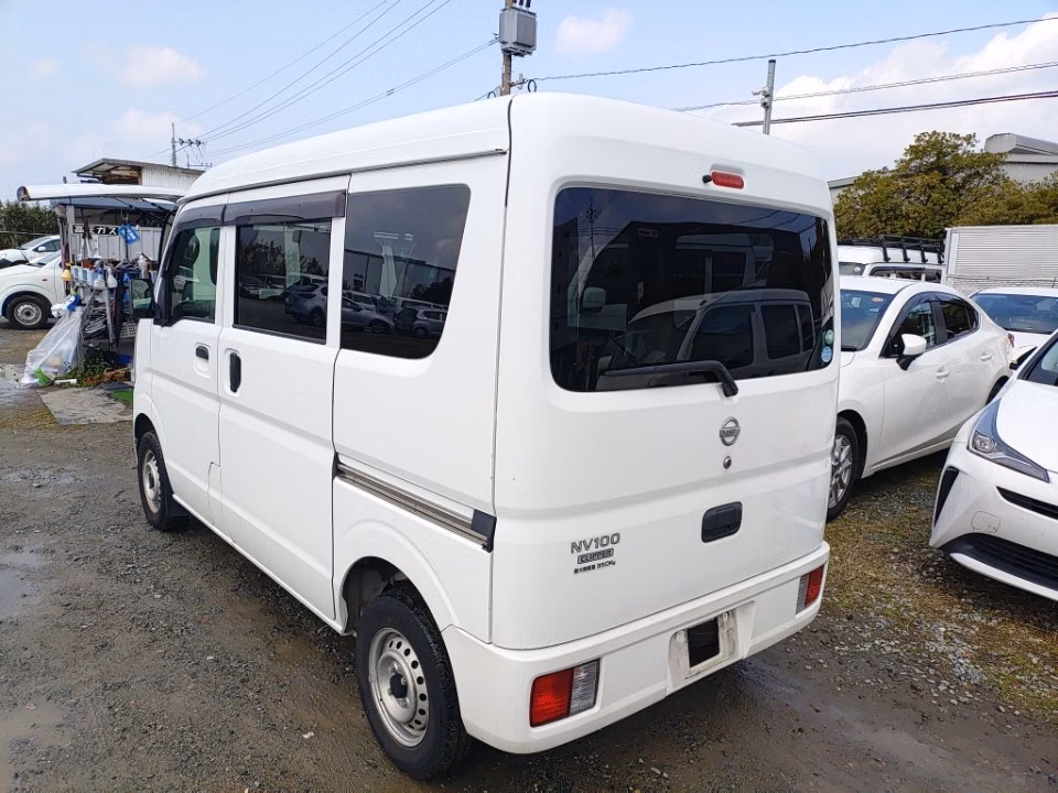 NISSAN NV100 CLIPPER