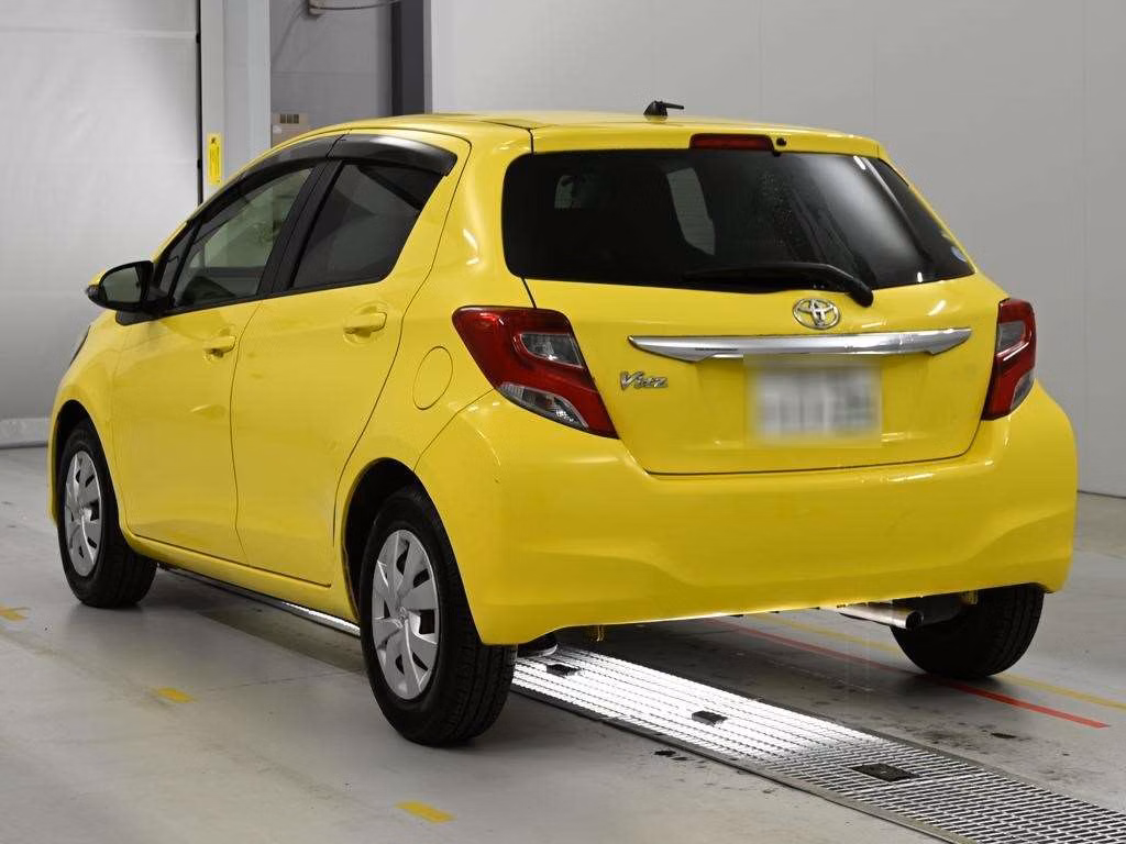 TOYOTA VITZ