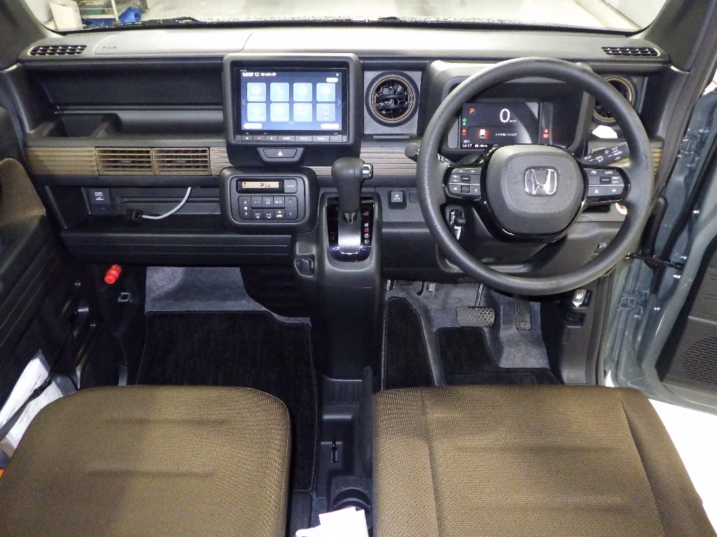 HONDA N-VAN