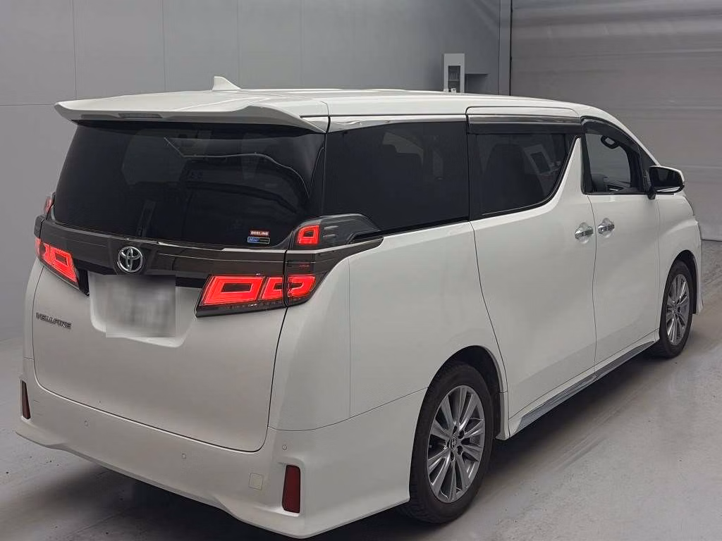 TOYOTA VELLFIRE