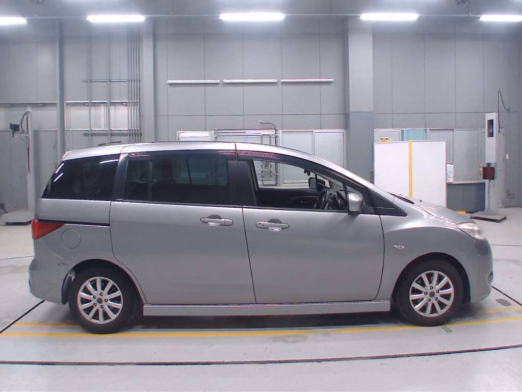 NISSAN LAFESTA