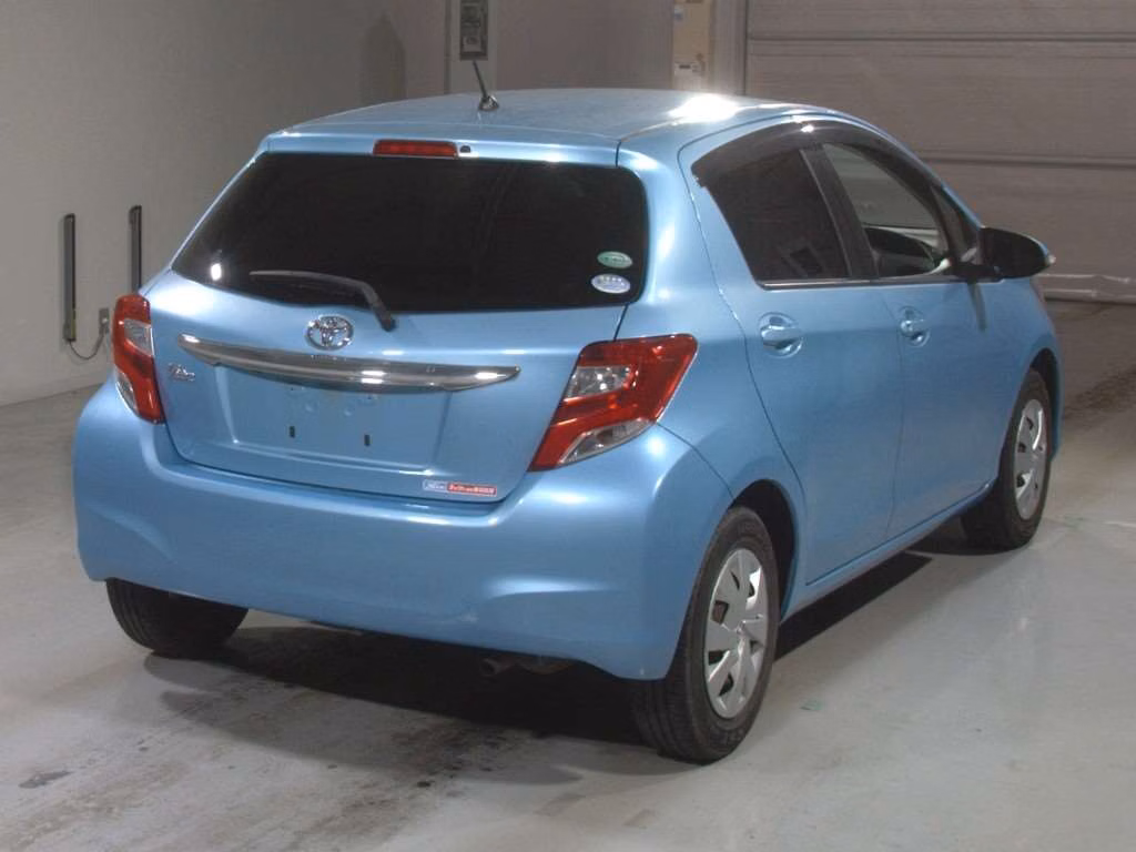 TOYOTA VITZ