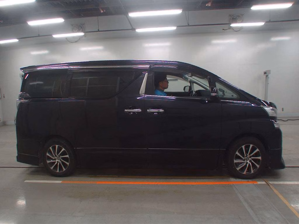 TOYOTA VELLFIRE