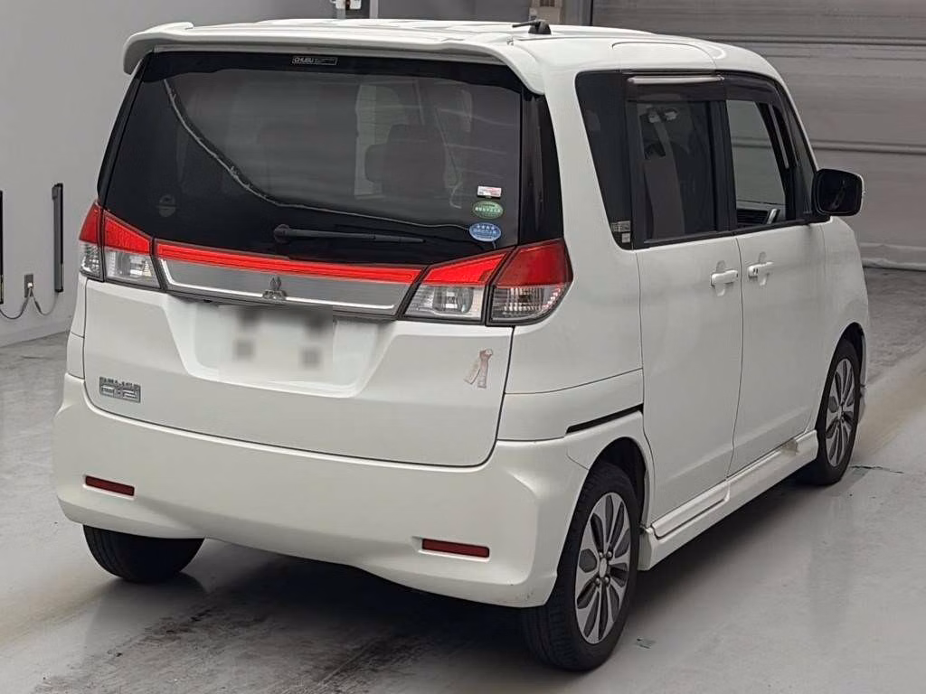 MITSUBISHI DELICA D:2