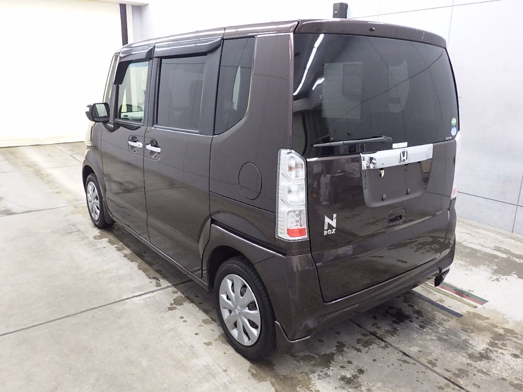HONDA N-BOX