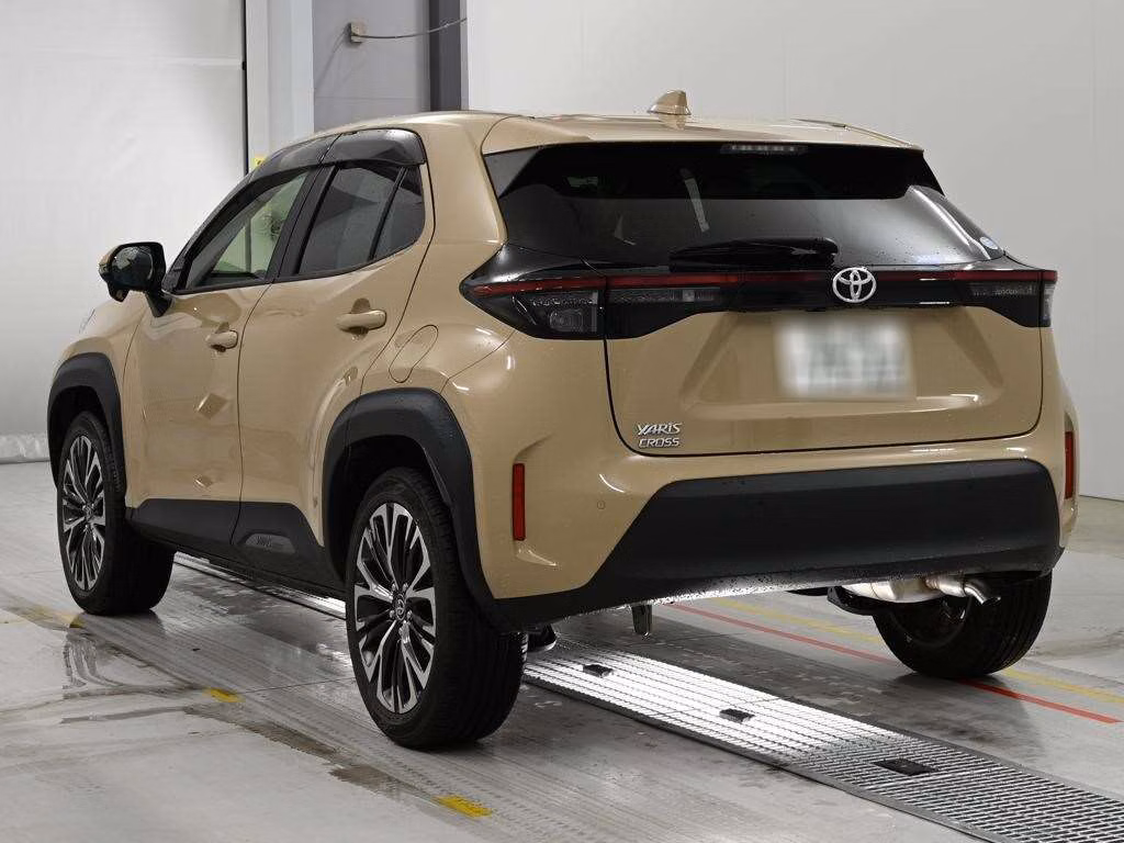 TOYOTA YARIS CROSS