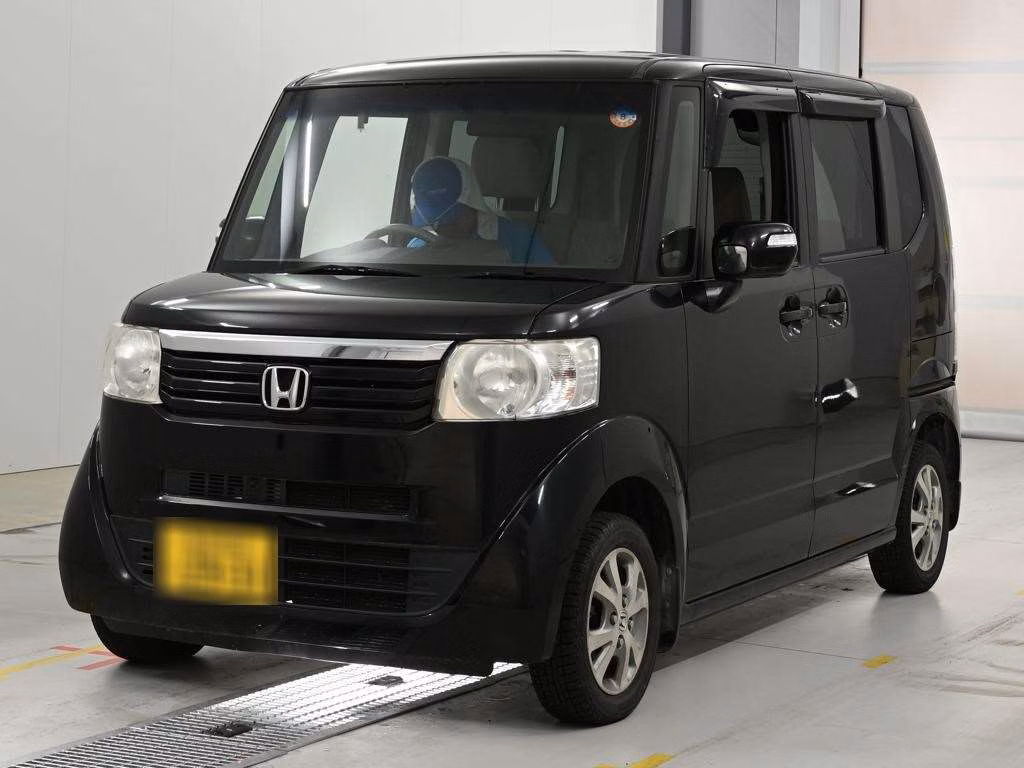 HONDA N-BOX