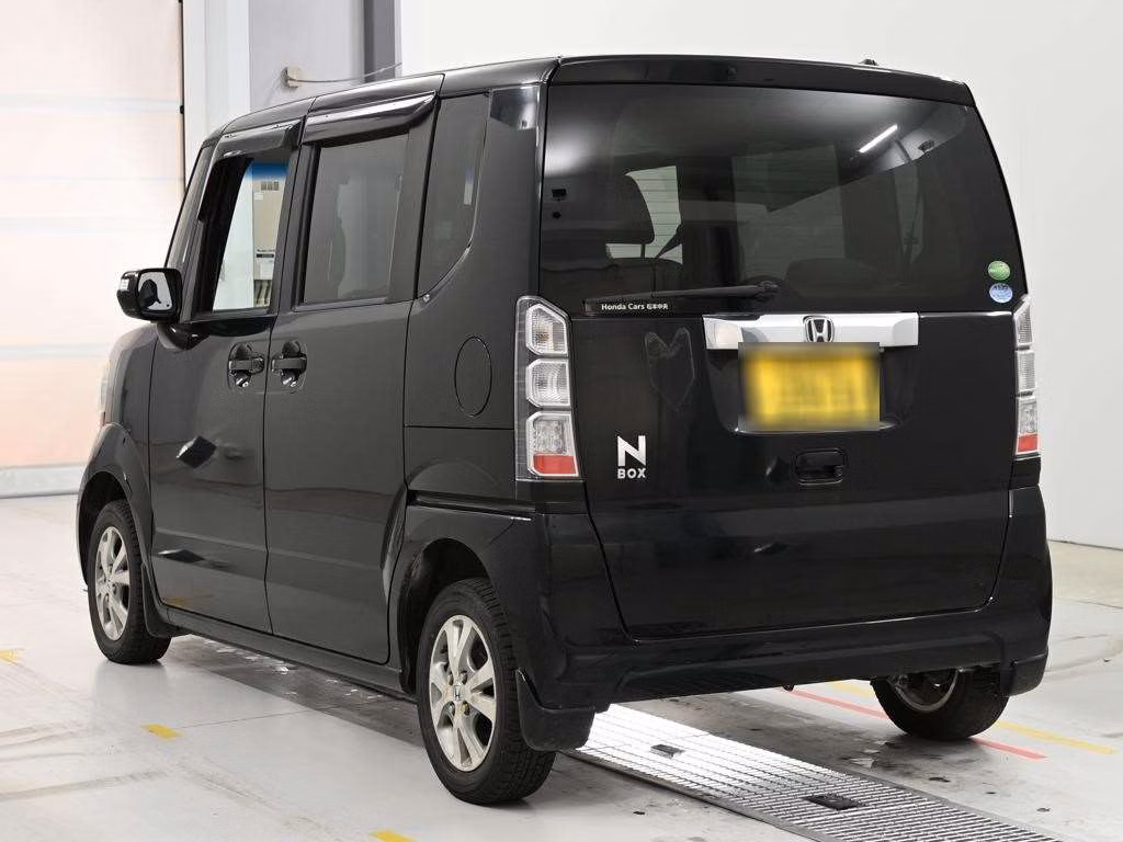 HONDA N-BOX