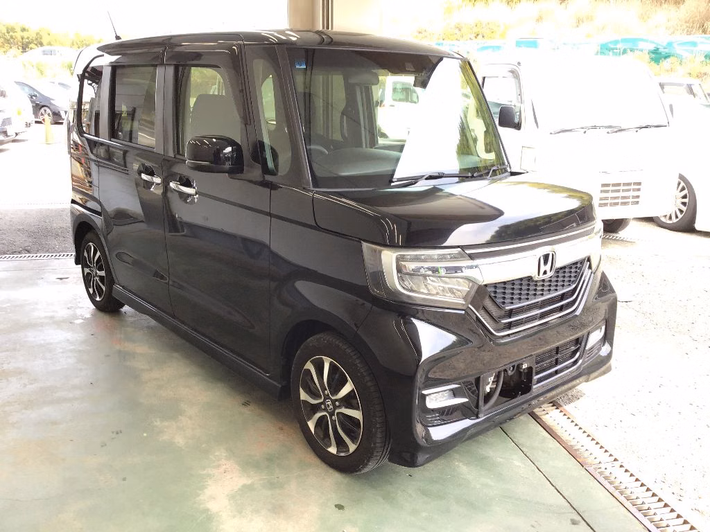 HONDA N-BOX