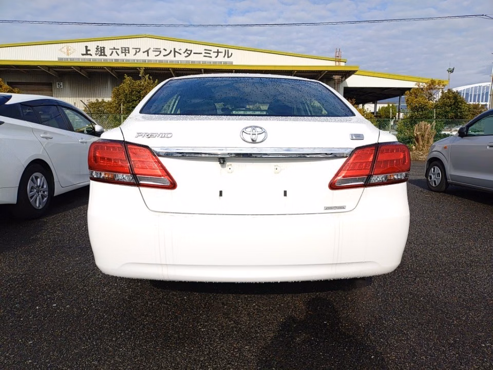 TOYOTA PREMIO