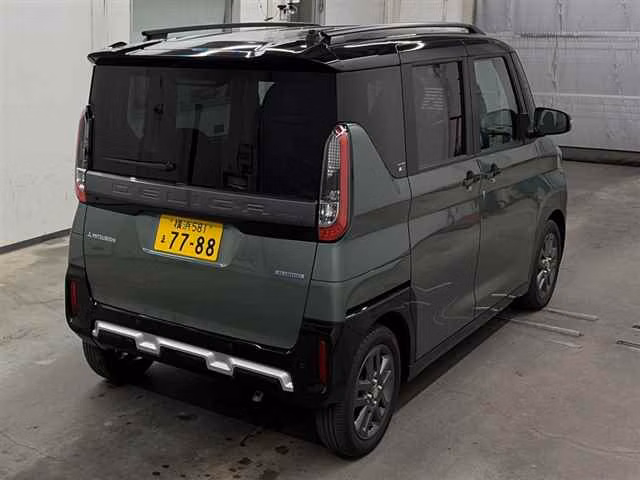MITSUBISHI DELICA MINI