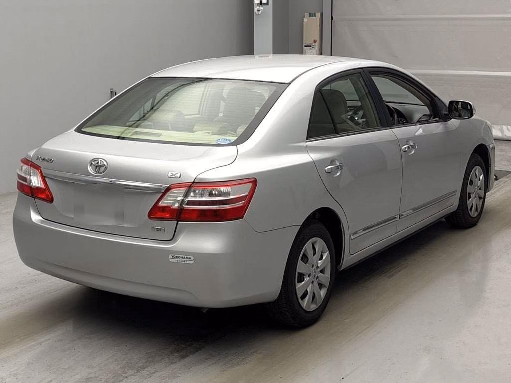 TOYOTA PREMIO
