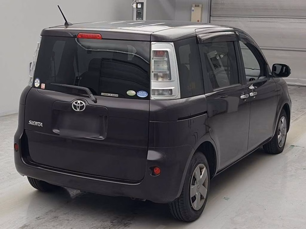 TOYOTA SIENTA