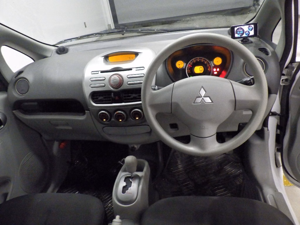 MITSUBISHI I