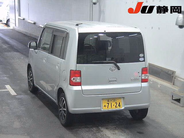 DAIHATSU MOVE CONTE