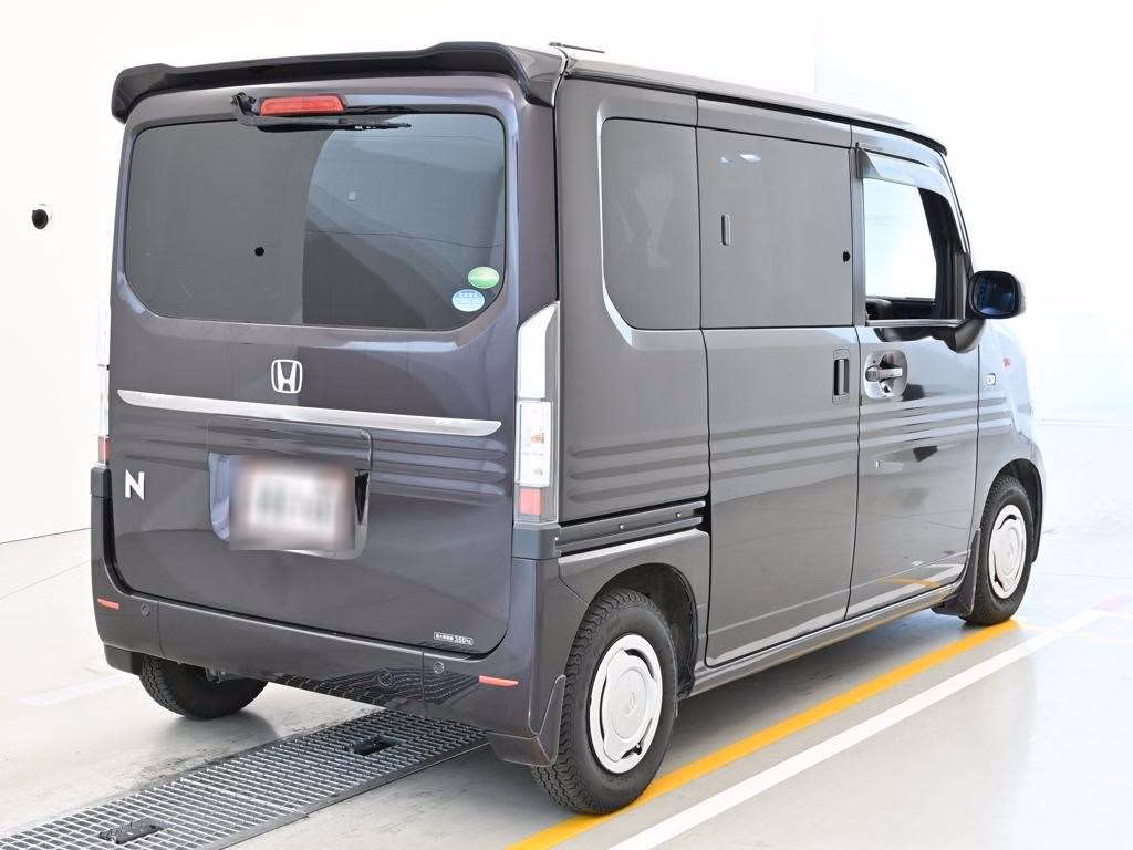HONDA N-VAN