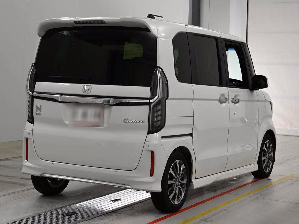 HONDA N-BOX