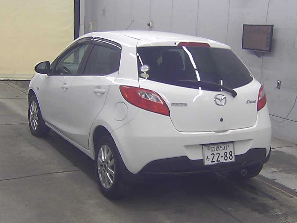 MAZDA DEMIO