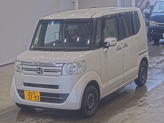 HONDA N-BOX