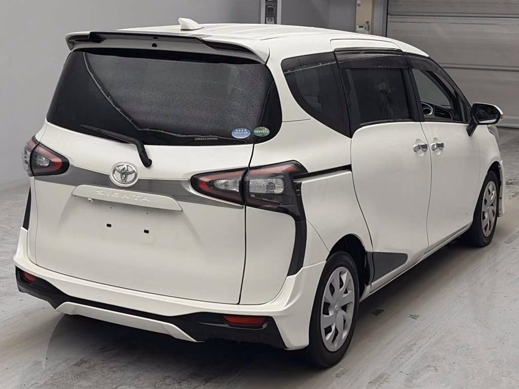 TOYOTA SIENTA